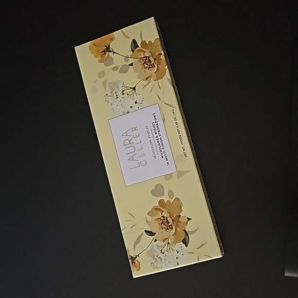 Laura Geller Wildflower Wishes 14 pan Multi-Finish Eyeshadows - Picture 3 of 4